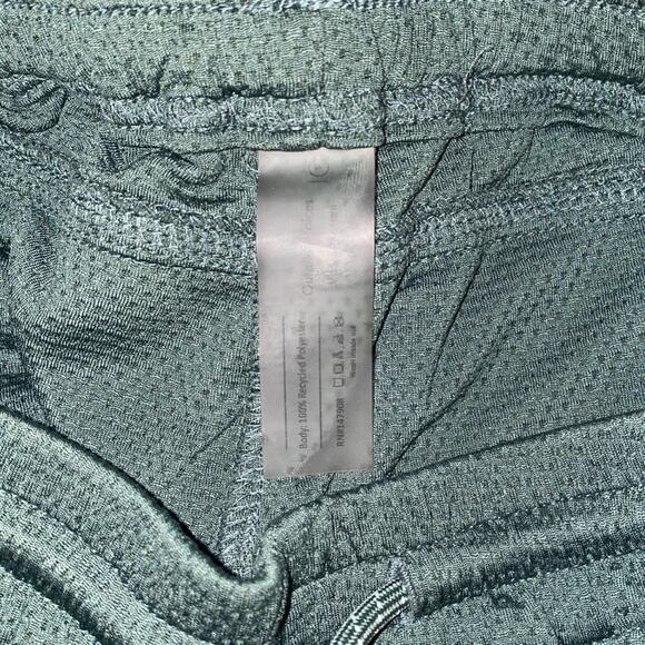 Outdoor Voices Women's RecMesh 5" Short Small Ever Green Athletic Shorts - Picture 6 of 7